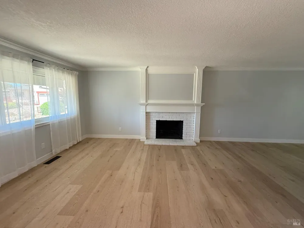 455 Donner Court Petaluma, CA 94954