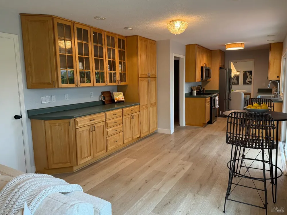 455 Donner Court Petaluma, CA 94954