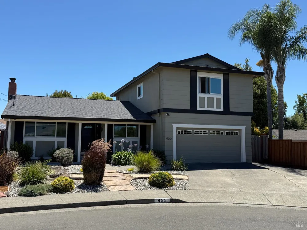455 Donner Court Petaluma, CA 94954