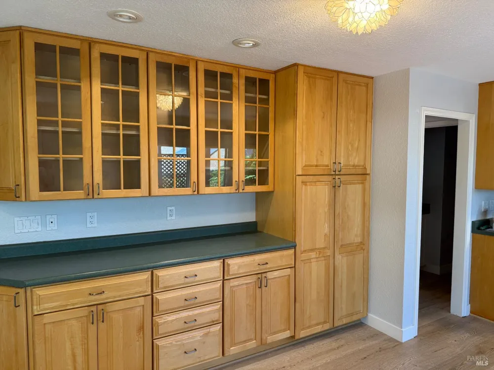 455 Donner Court Petaluma, CA 94954