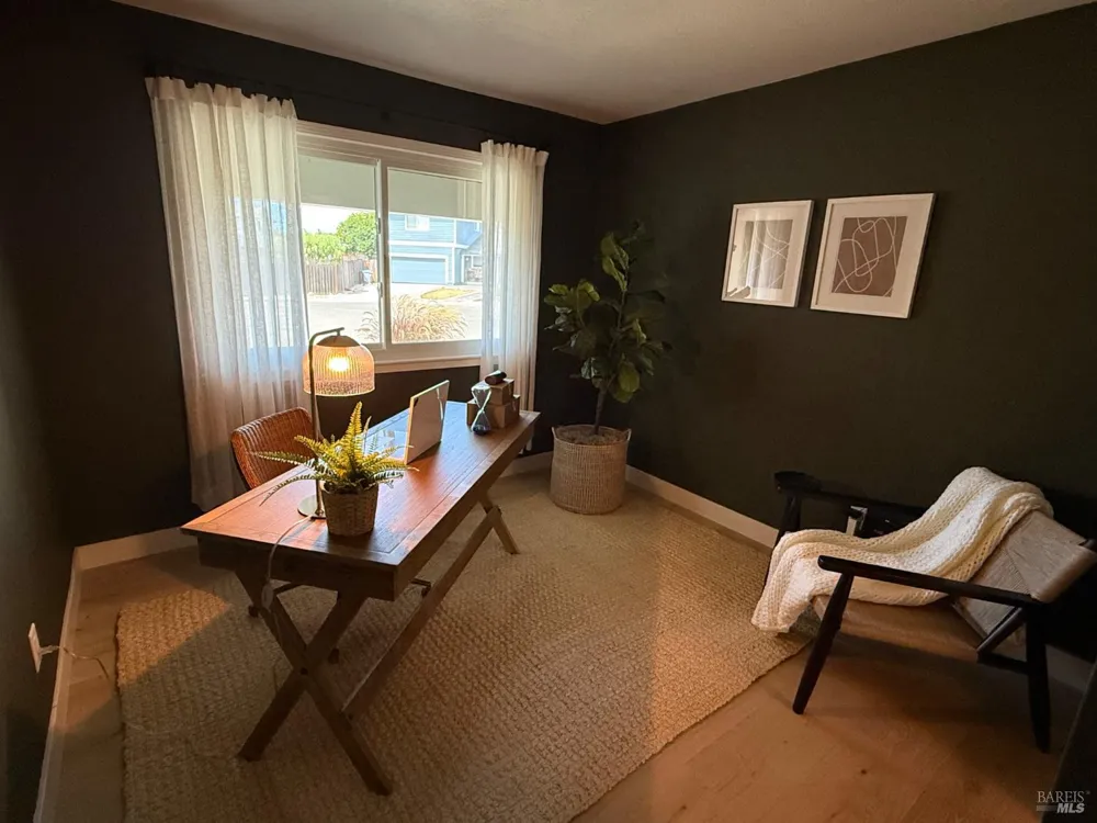 455 Donner Court Petaluma, CA 94954