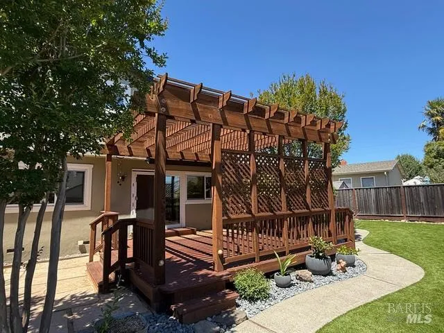 455 Donner Court Petaluma, CA 94954