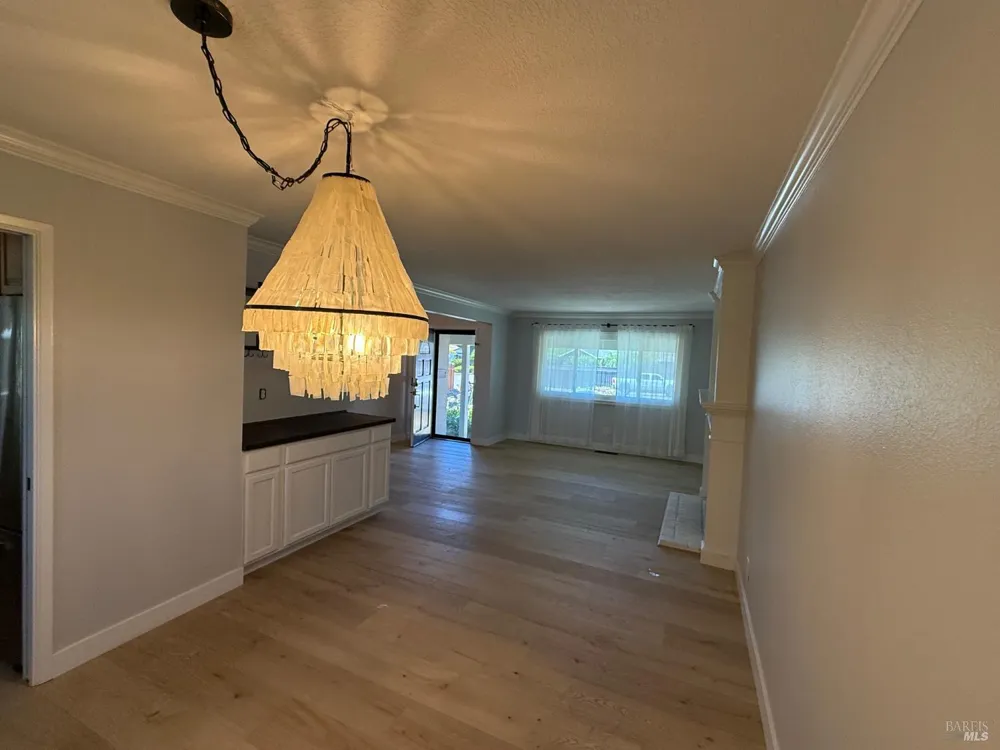 455 Donner Court Petaluma, CA 94954