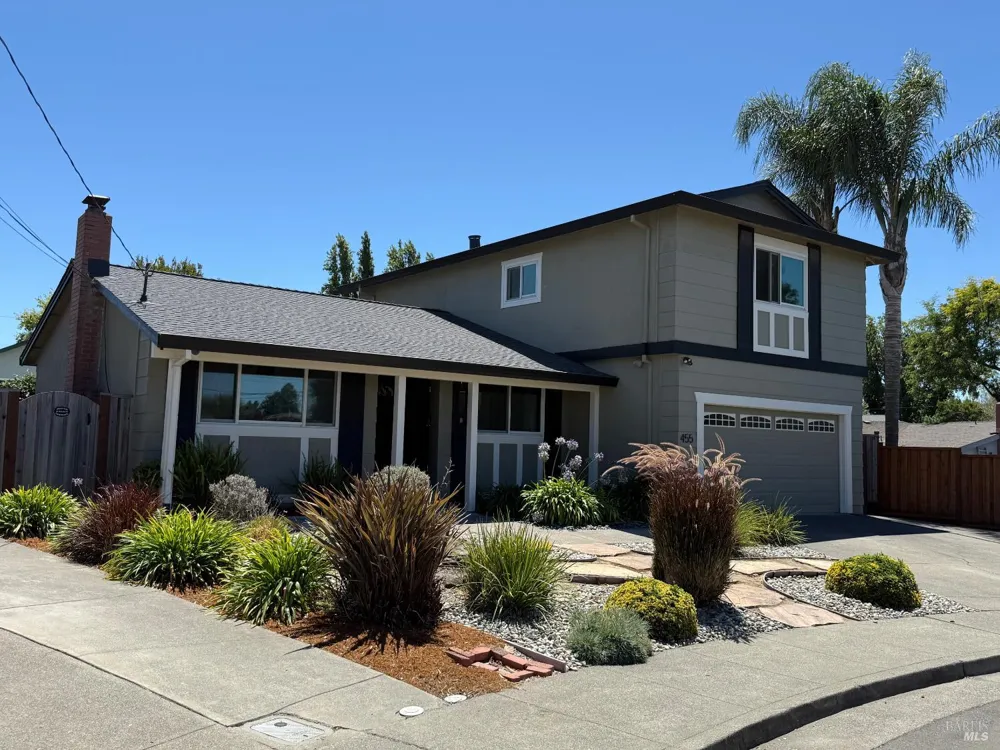 455 Donner Court Petaluma, CA 94954