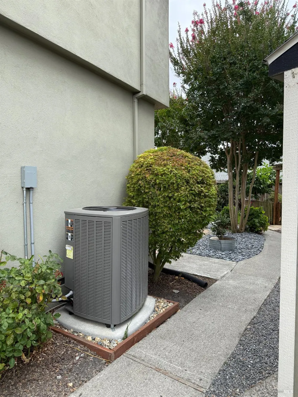 455 Donner Court Petaluma, CA 94954