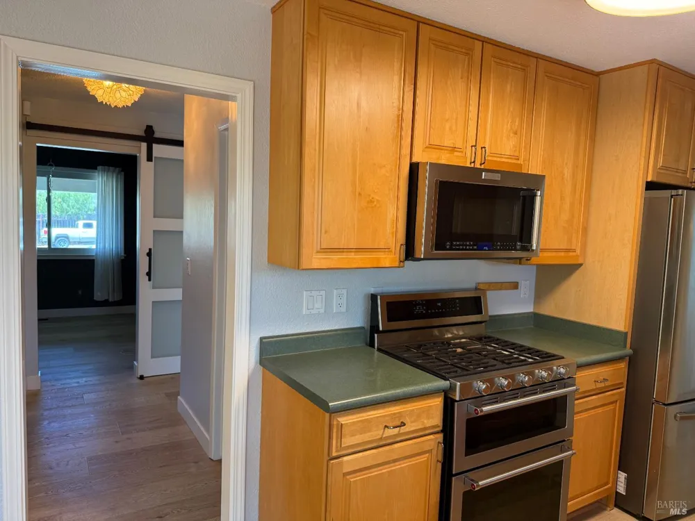 455 Donner Court Petaluma, CA 94954