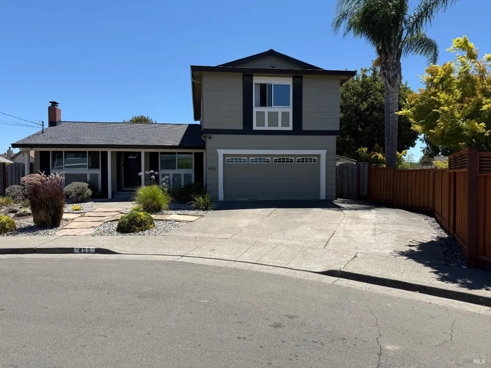 455 Donner Court Petaluma, CA 94954