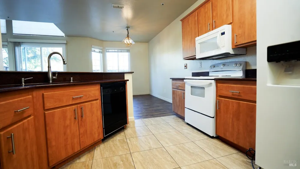 9 Manchester Lane Fairfield, CA 94533