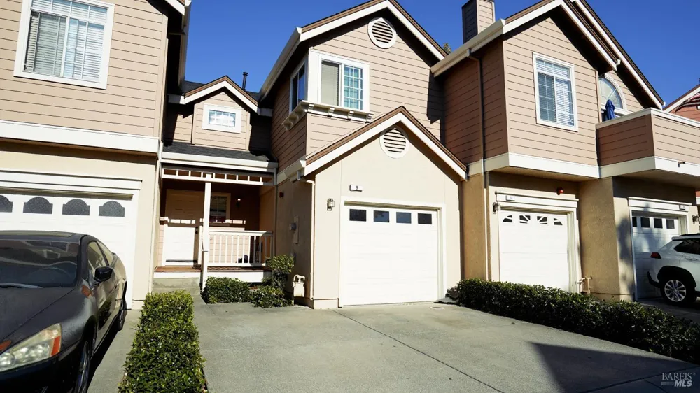 9 Manchester Lane Fairfield, CA 94533
