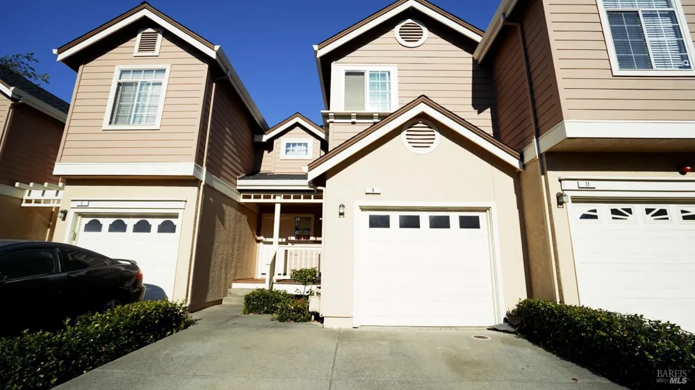 9 Manchester Lane Fairfield, CA 94533