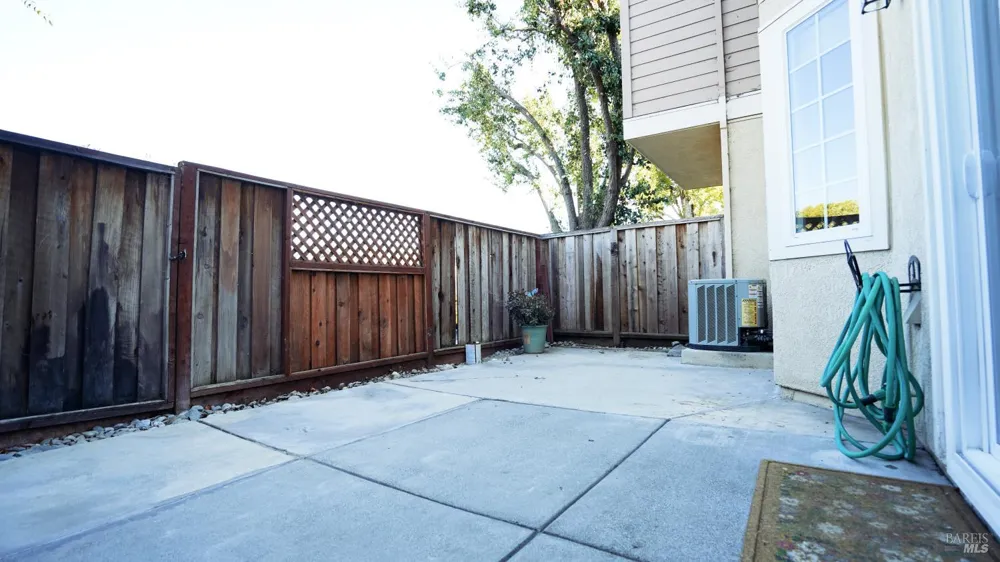 9 Manchester Lane Fairfield, CA 94533