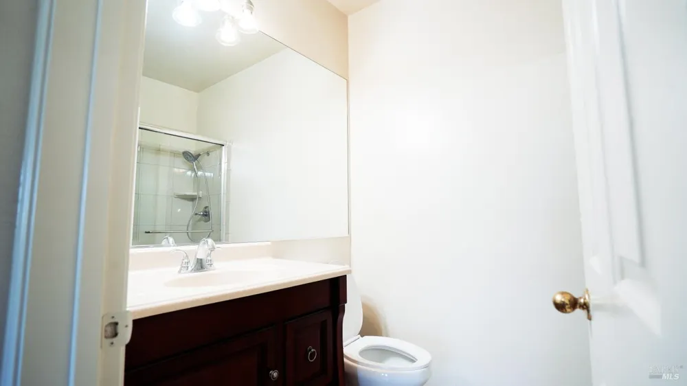 9 Manchester Lane Fairfield, CA 94533