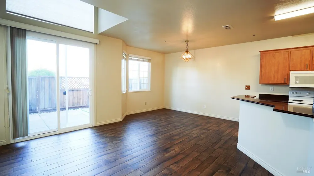 9 Manchester Lane Fairfield, CA 94533