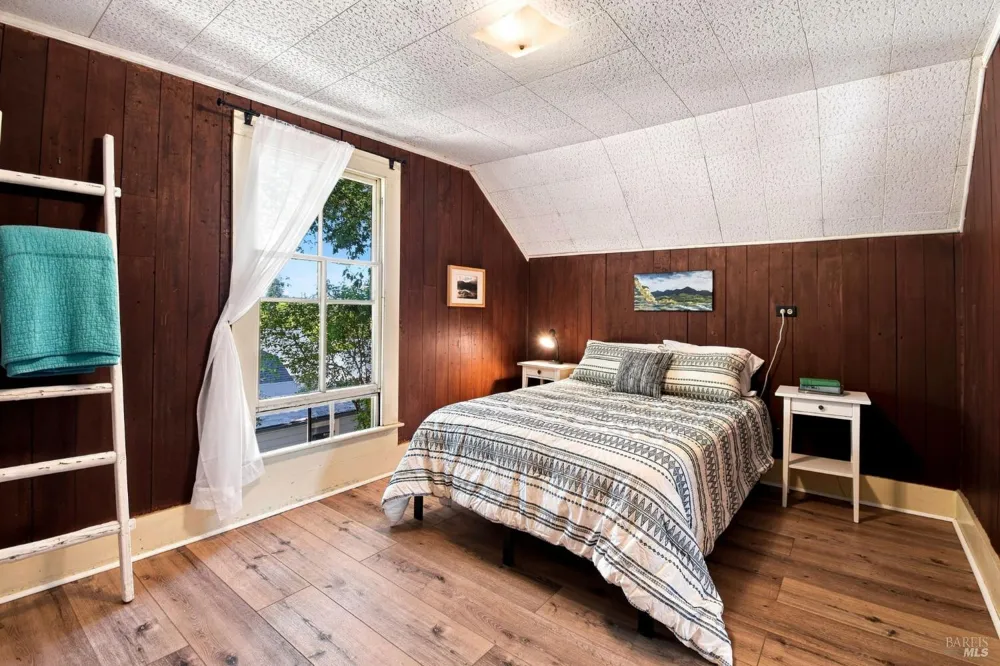 171 High Street Sebastopol, CA 95472