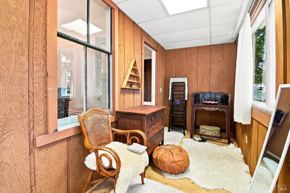 171 High Street Sebastopol, CA 95472