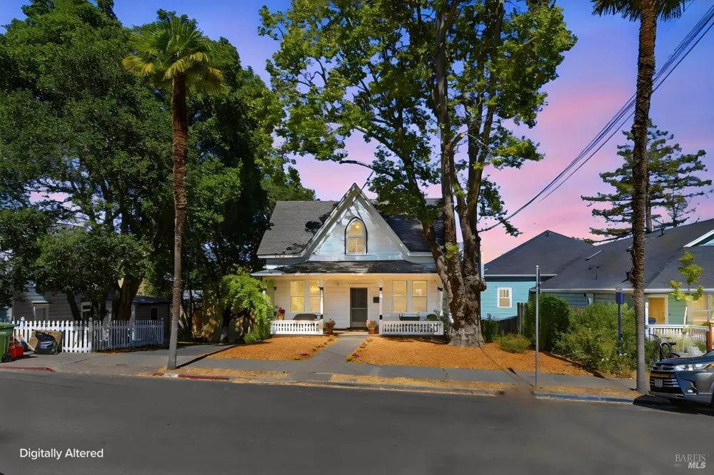 171 High Street Sebastopol, CA 95472