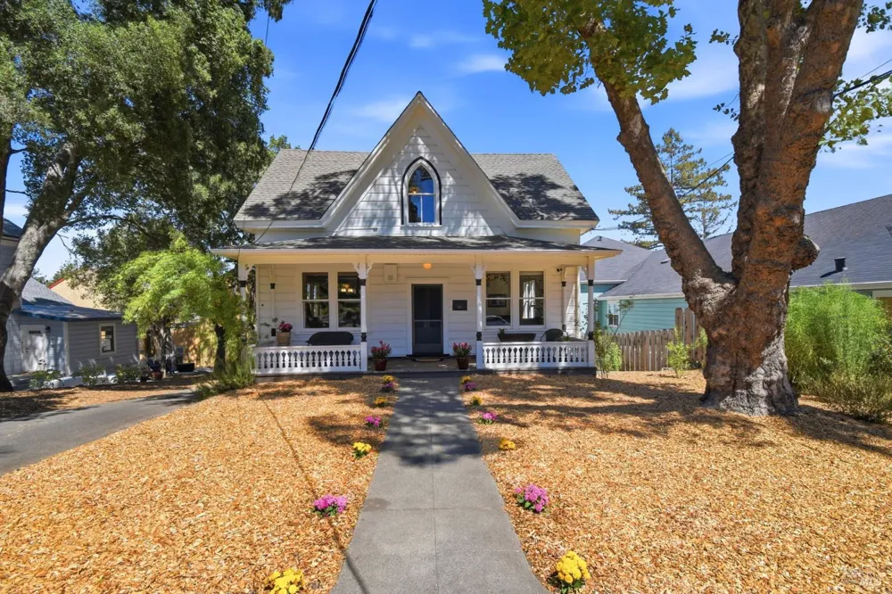 171 High Street Sebastopol, CA 95472