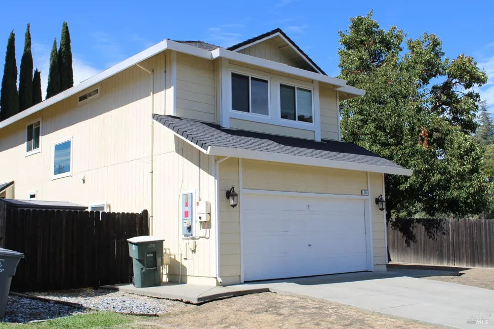 200 Jason Way Vacaville, CA 95687