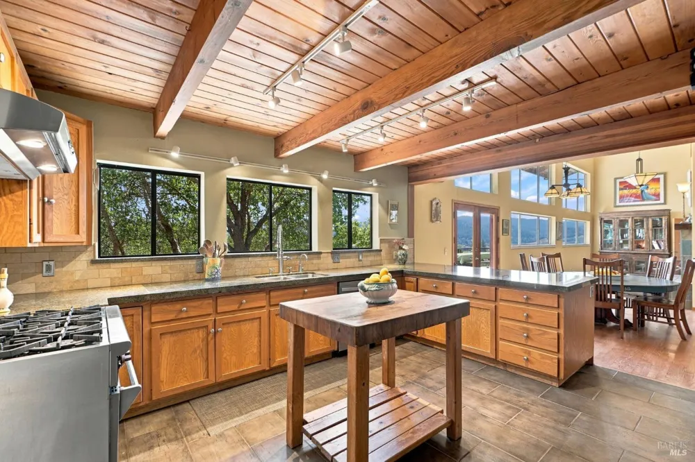 1750 Lytton Springs Road Healdsburg, CA 95448