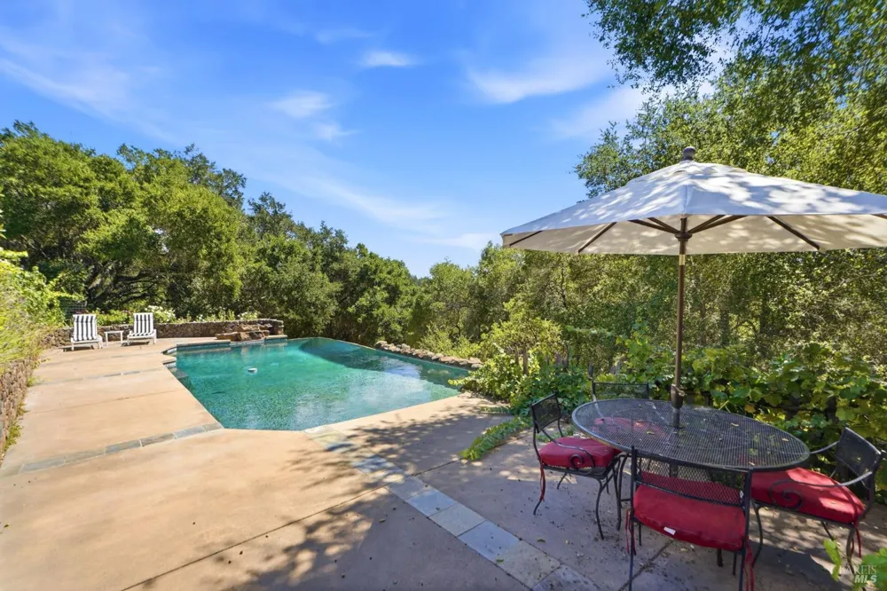 1750 Lytton Springs Road Healdsburg, CA 95448