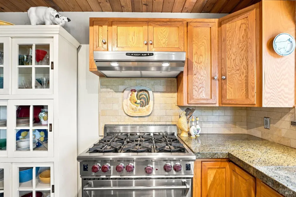1750 Lytton Springs Road Healdsburg, CA 95448