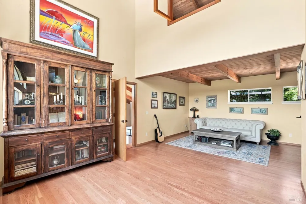 1750 Lytton Springs Road Healdsburg, CA 95448