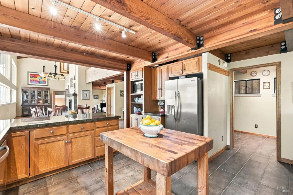 1750 Lytton Springs Road Healdsburg, CA 95448