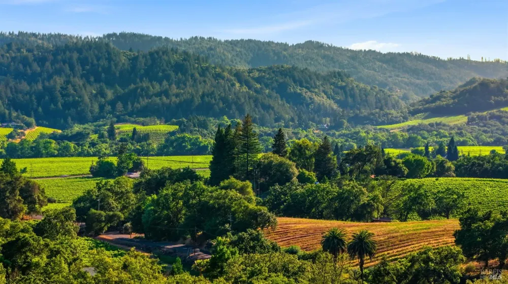 1750 Lytton Springs Road Healdsburg, CA 95448