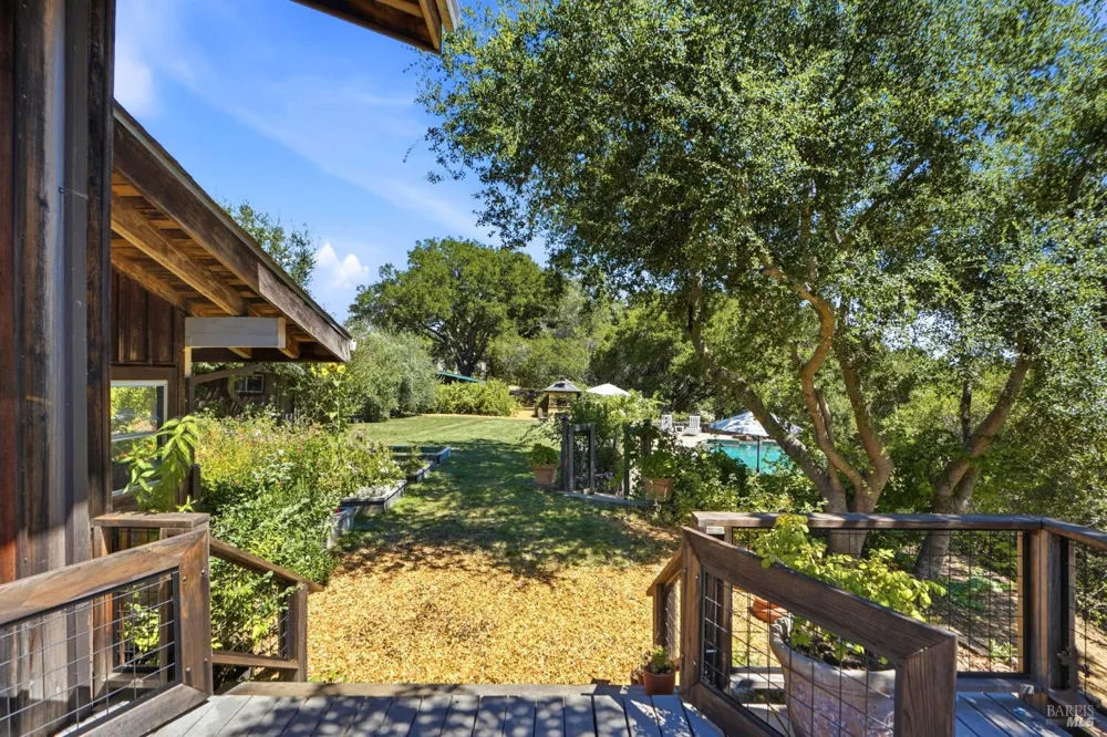 1750 Lytton Springs Road Healdsburg, CA 95448
