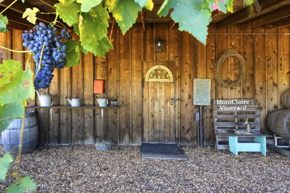 1750 Lytton Springs Road Healdsburg, CA 95448