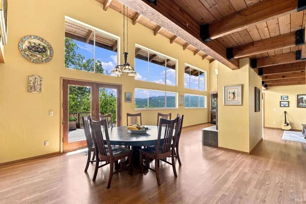 1750 Lytton Springs Road Healdsburg, CA 95448