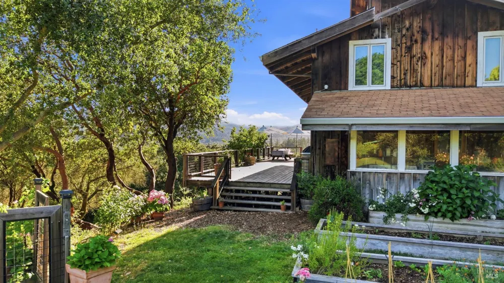 1750 Lytton Springs Road Healdsburg, CA 95448