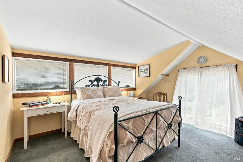 1750 Lytton Springs Road Healdsburg, CA 95448