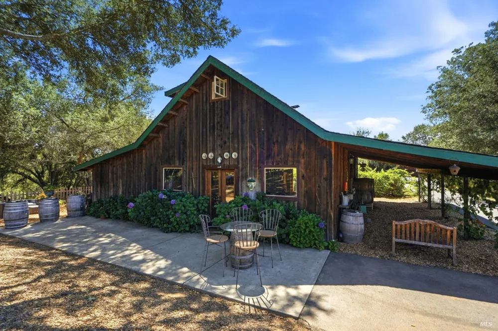 1750 Lytton Springs Road Healdsburg, CA 95448