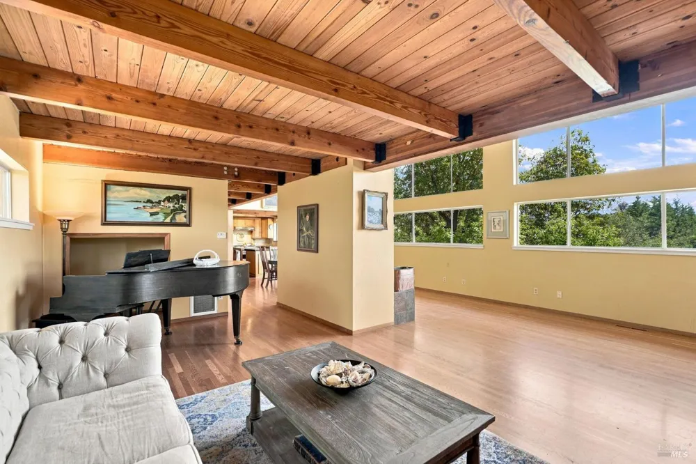 1750 Lytton Springs Road Healdsburg, CA 95448