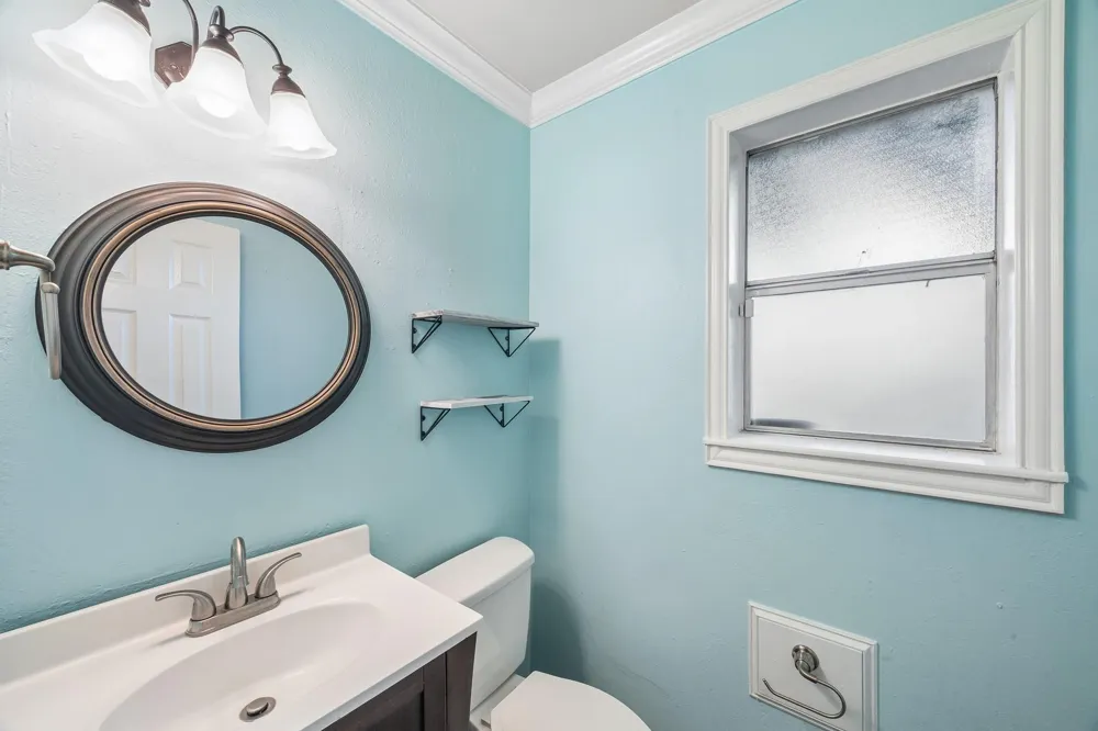 511 Debbie Lane Alvin, TX 77511