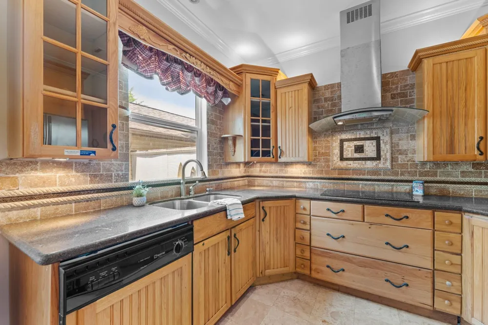 3300 Bellefontaine Street #42 Houston, TX 77025