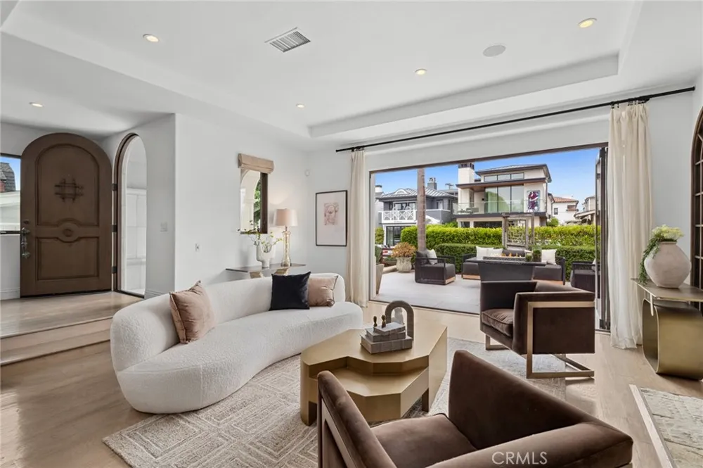 222 Orchid Avenue Corona del Mar, CA 92625