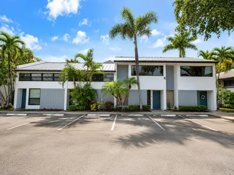 3900 NE 18TH AVENUE #21E