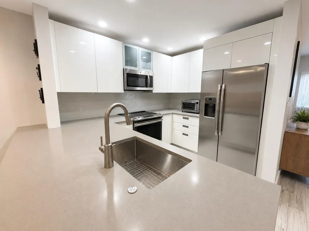 3900 NE 18TH AVENUE #21E Oakland Park, FL 33334