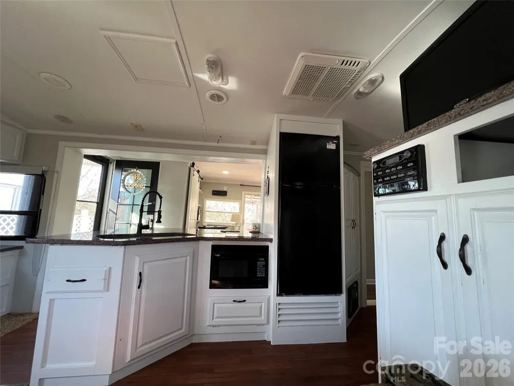 322 Mount View Lane New London, NC 28127