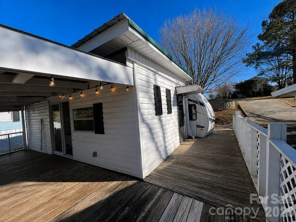 322 Mount View Lane New London, NC 28127