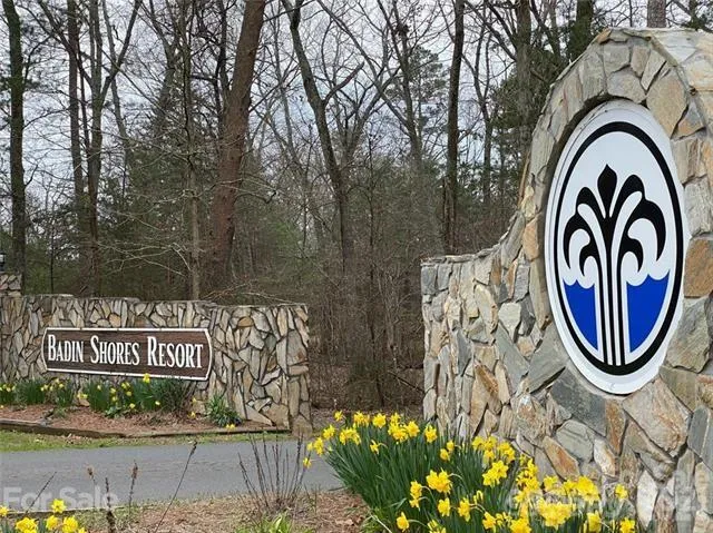 322 Mount View Lane New London, NC 28127