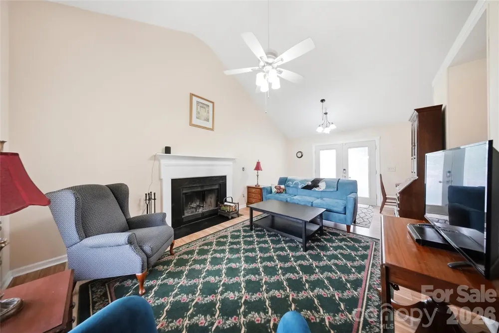 100 Donar Drive Columbia, SC 29229