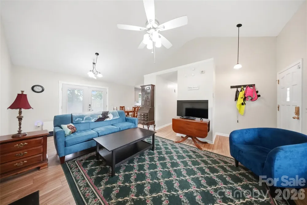 100 Donar Drive Columbia, SC 29229