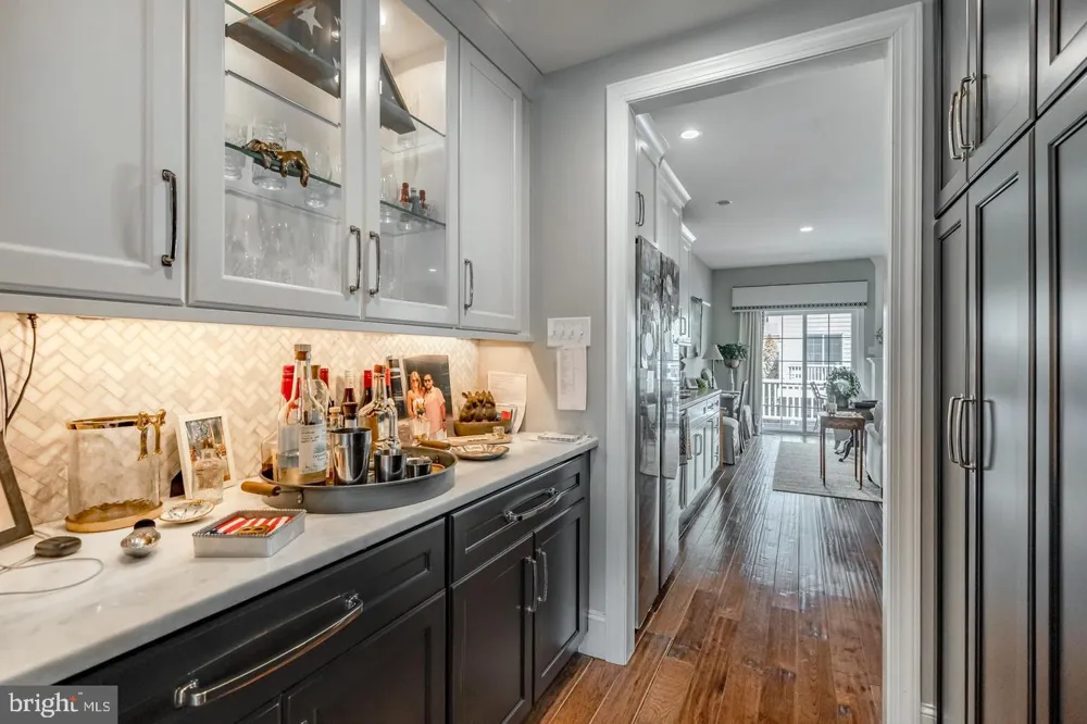 23 CENTRAL AVENUE Berwyn, PA 19312