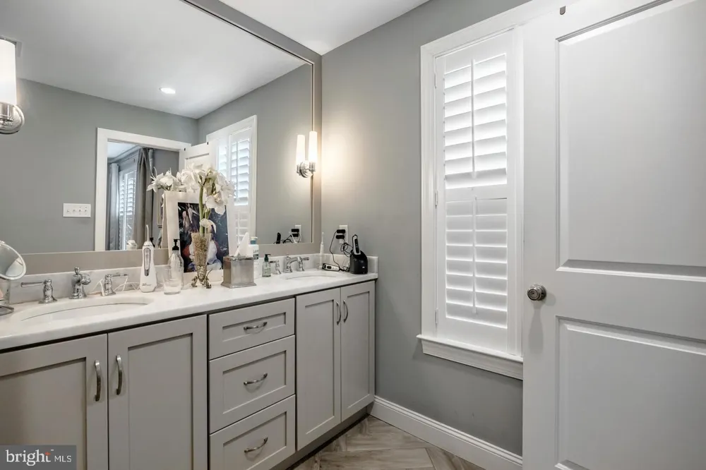 23 CENTRAL AVENUE Berwyn, PA 19312