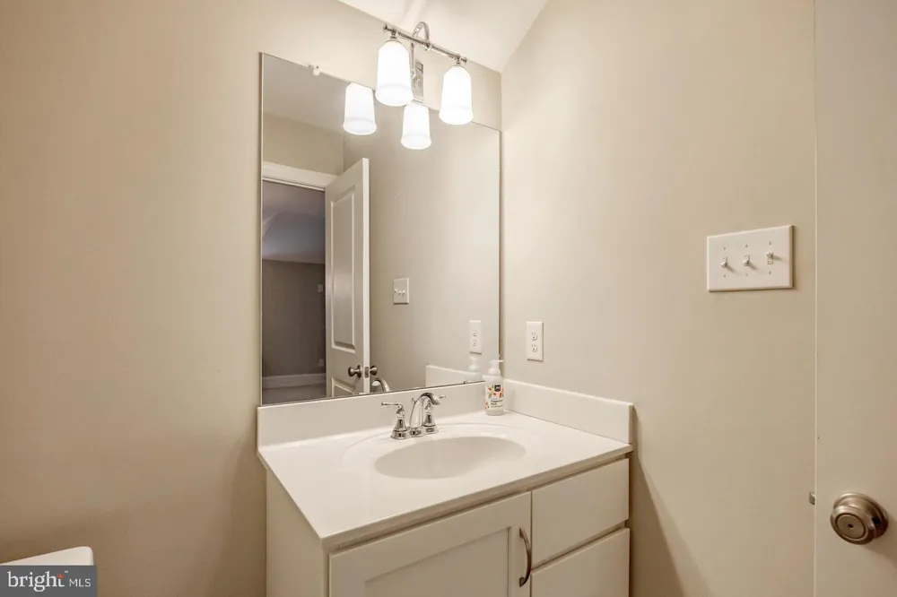 23 CENTRAL AVENUE Berwyn, PA 19312