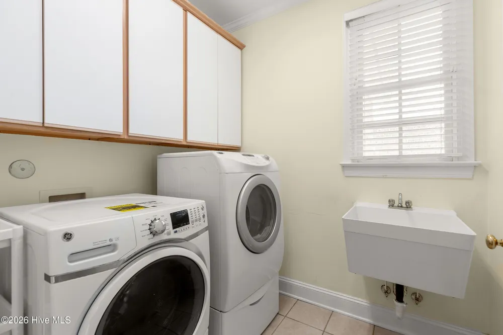 2109 Bay Colony Lane Wilmington, NC 28405