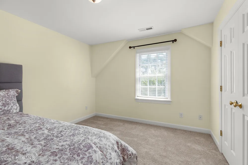 2109 Bay Colony Lane Wilmington, NC 28405